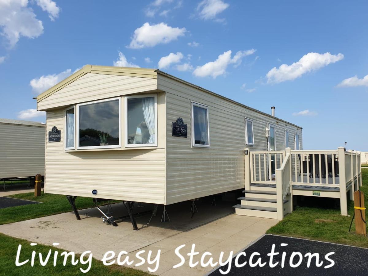 Living Easy Staycations At Tattershall Lakes Exterior photo