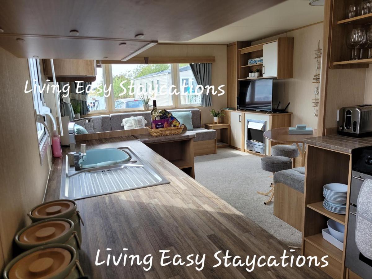 Living Easy Staycations At Tattershall Lakes Exterior photo