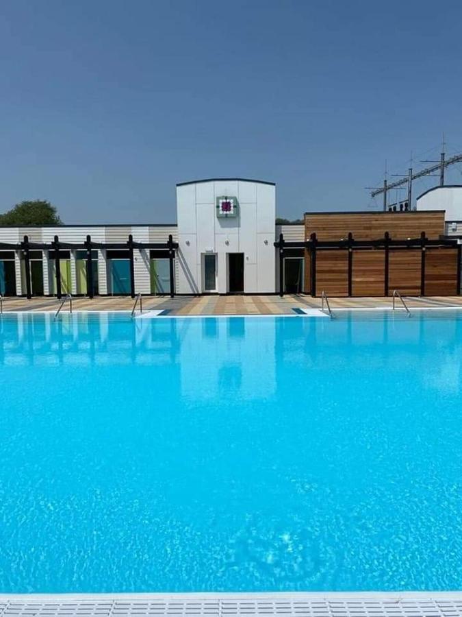 Living Easy Staycations At Tattershall Lakes Exterior photo